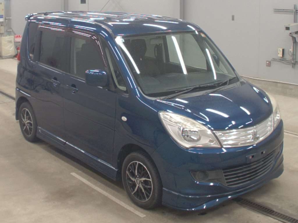 MITSUBISHI DELICA D:2