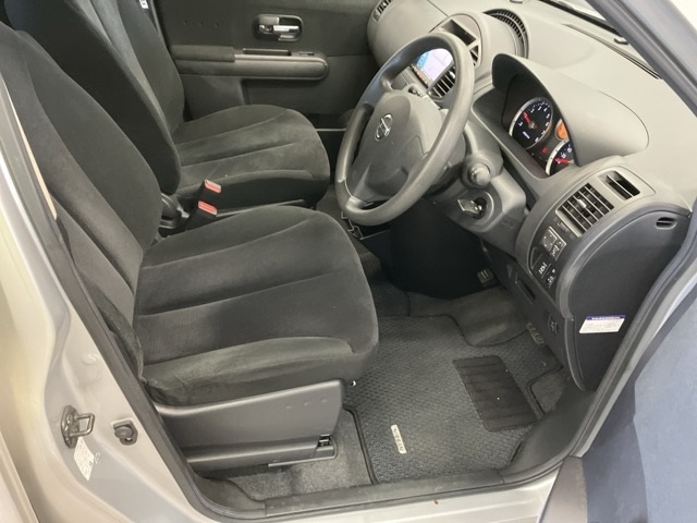 NISSAN LAFESTA