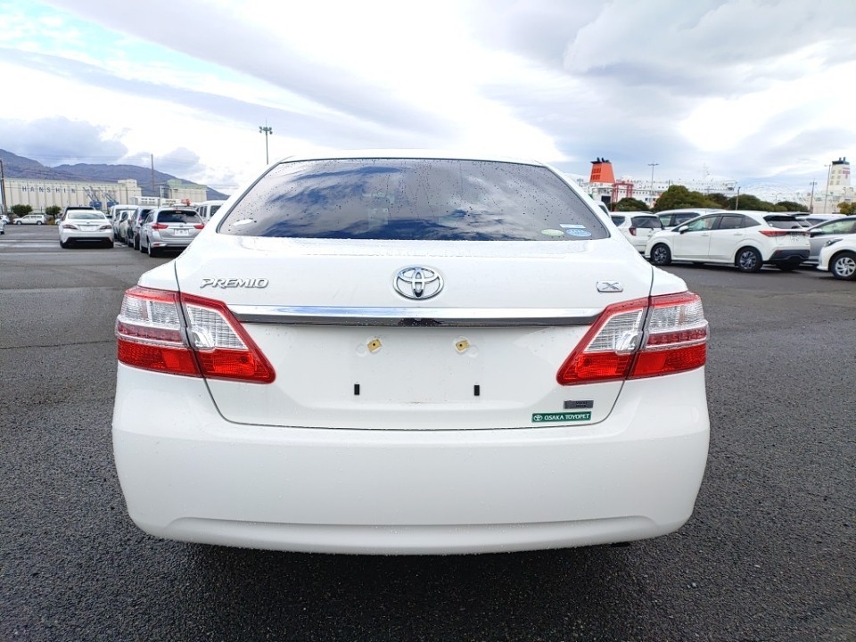 TOYOTA PREMIO