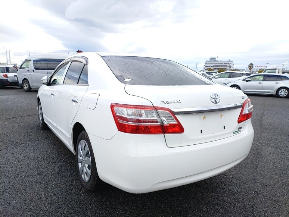 TOYOTA PREMIO