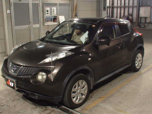 NISSAN JUKE