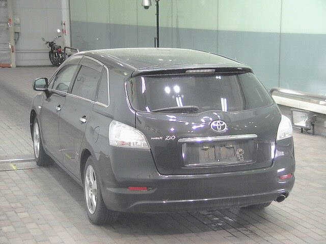 TOYOTA MARK X ZIO