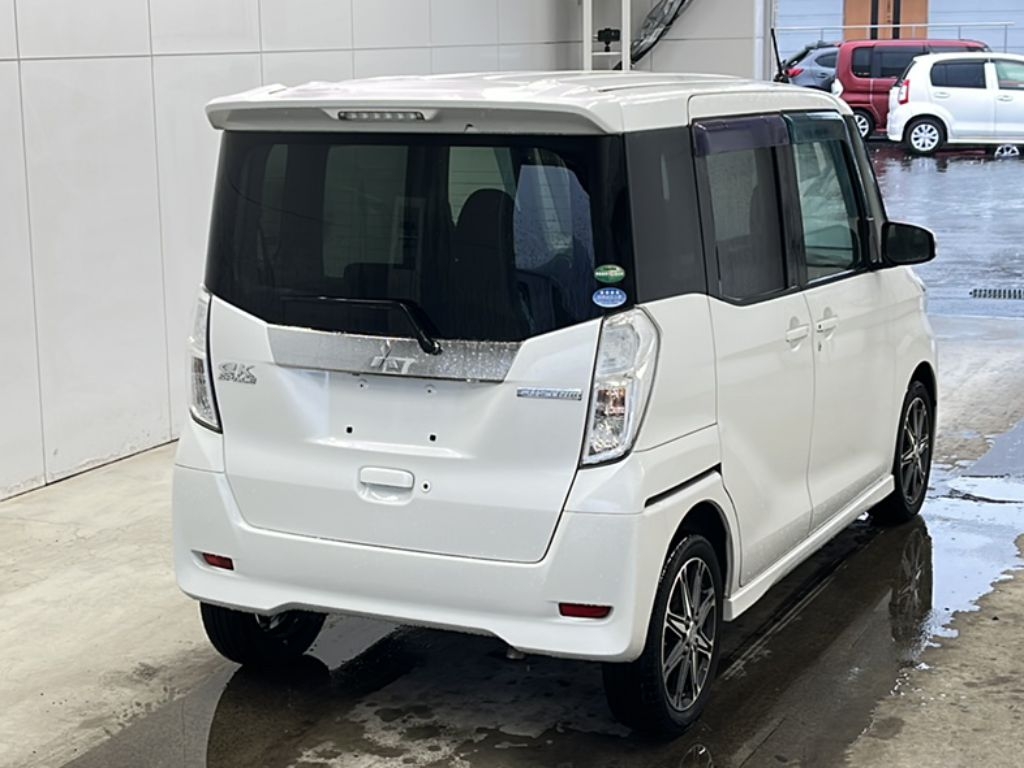 MITSUBISHI EK SPACE