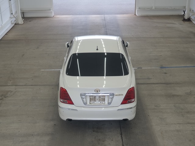 TOYOTA CROWN MAJESTA