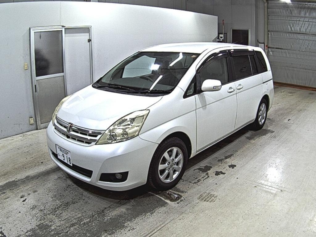 TOYOTA ISIS
