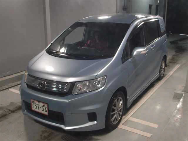 HONDA FREED SPIKE
