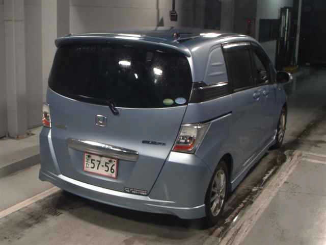 HONDA FREED SPIKE
