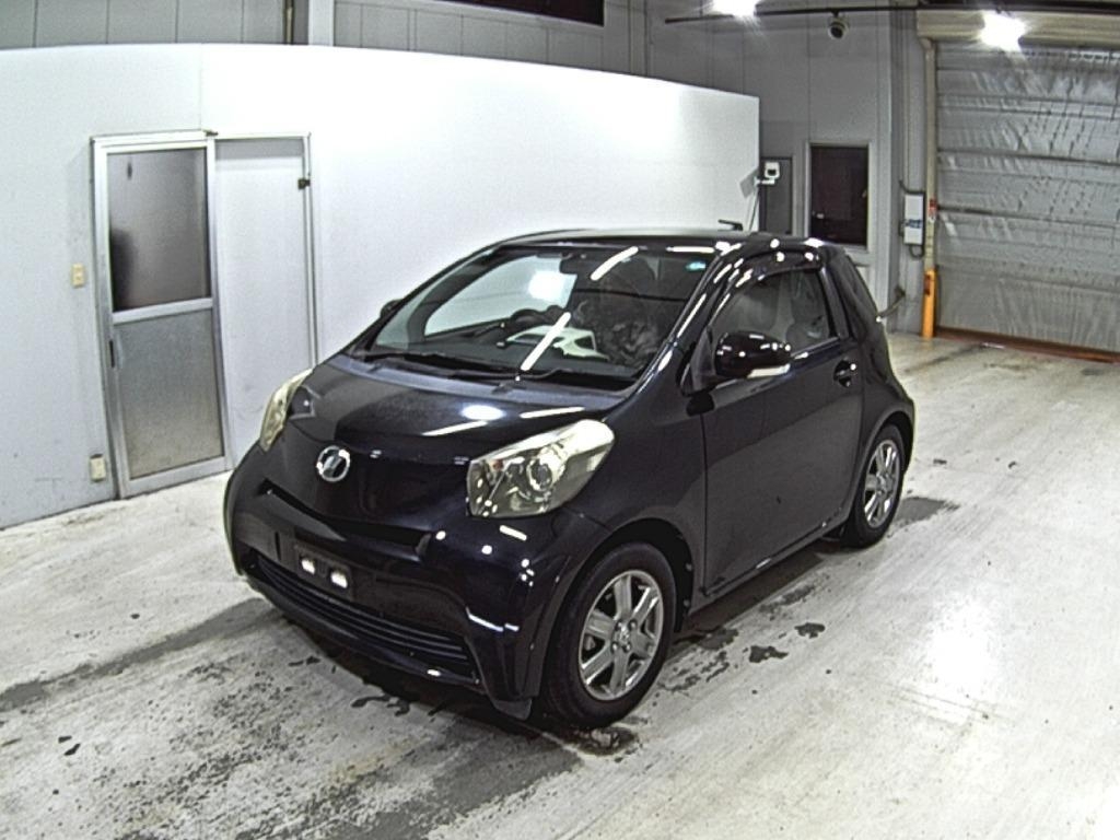 TOYOTA IQ