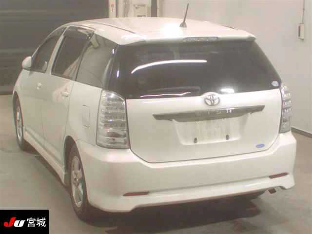 TOYOTA WISH