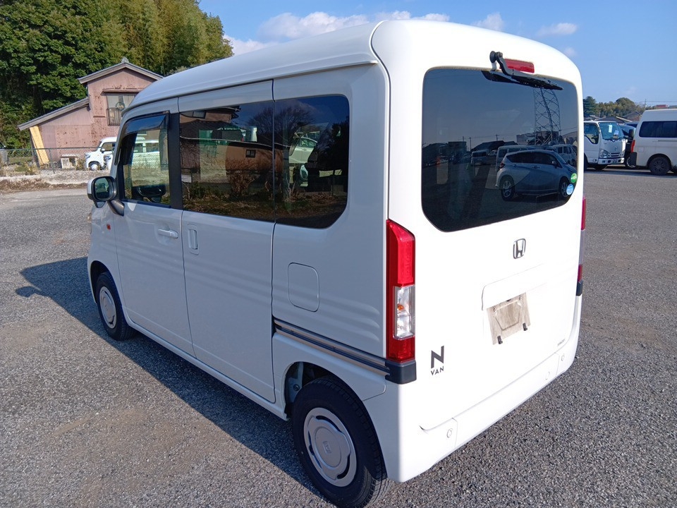 HONDA N-VAN