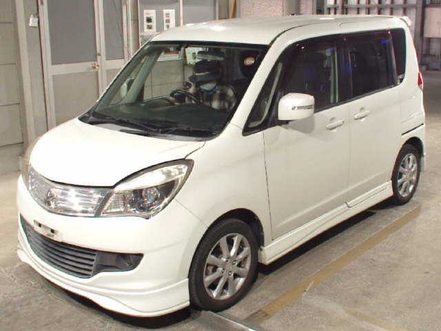 MITSUBISHI DELICA D:2