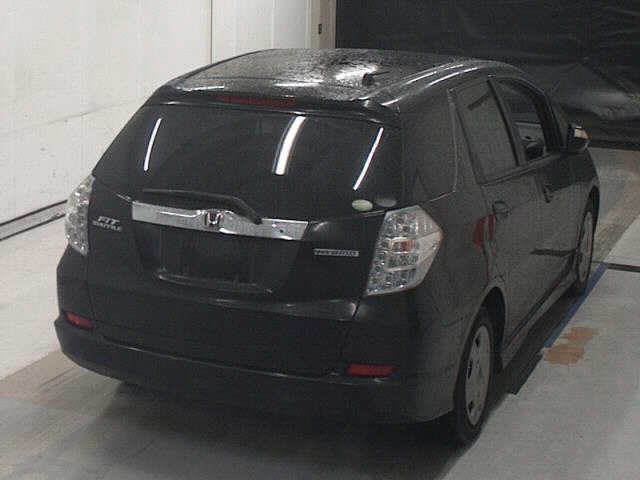 HONDA FIT SHUTTLE