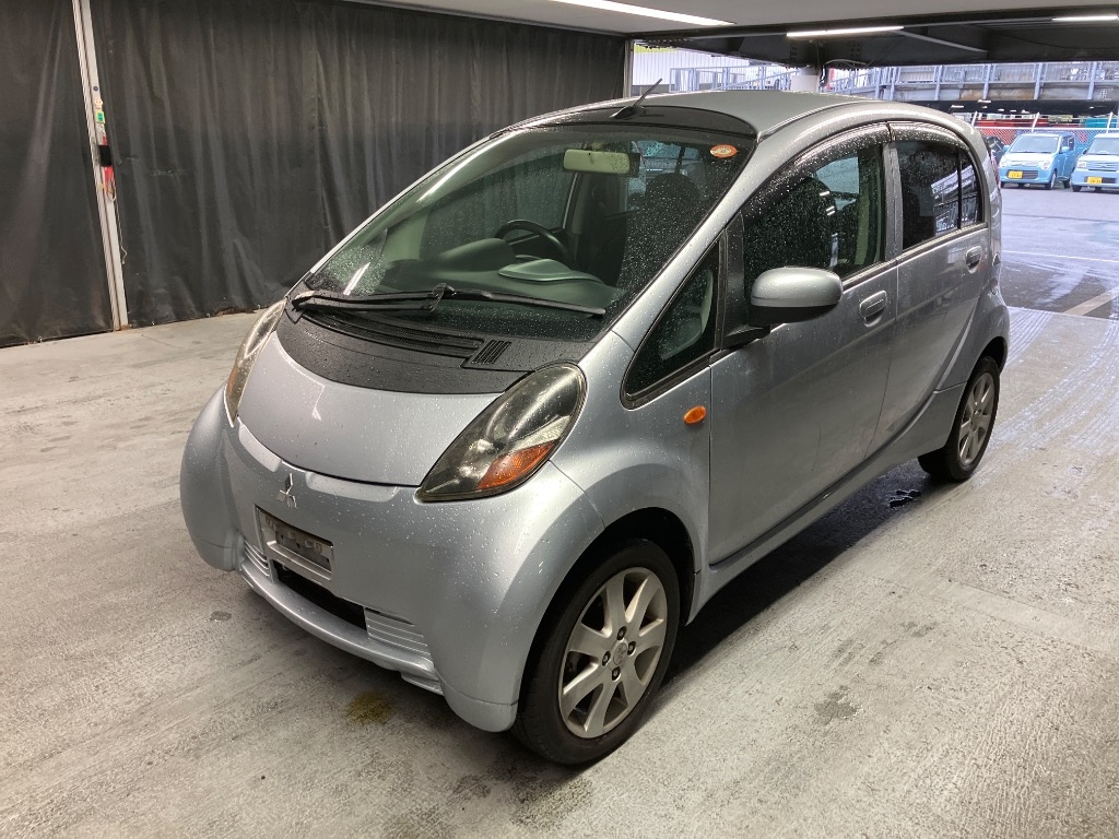 MITSUBISHI I