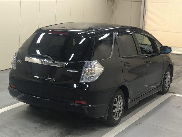 HONDA FIT SHUTTLE