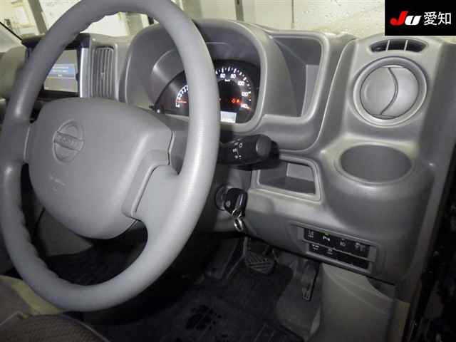 NISSAN NV100 CLIPPER