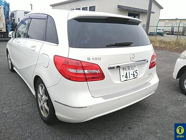 MERCEDES-BENZ B-CLASS