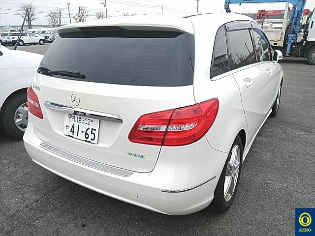 MERCEDES-BENZ B-CLASS