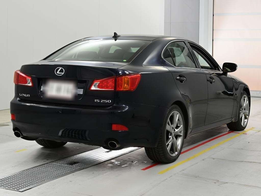 LEXUS IS250