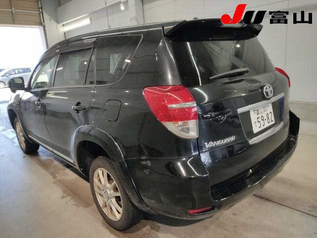 TOYOTA VANGUARD