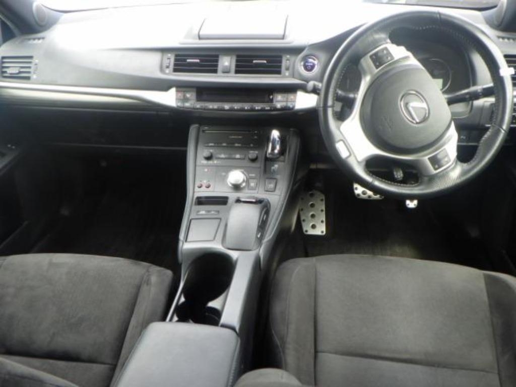 LEXUS CT200H