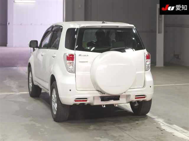 TOYOTA RUSH