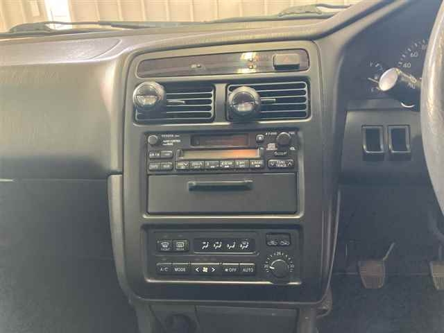 TOYOTA CARINA