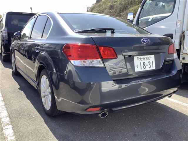 SUBARU LEGACY B4