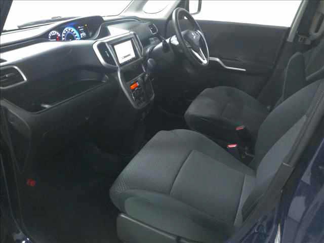 MITSUBISHI DELICA D:2