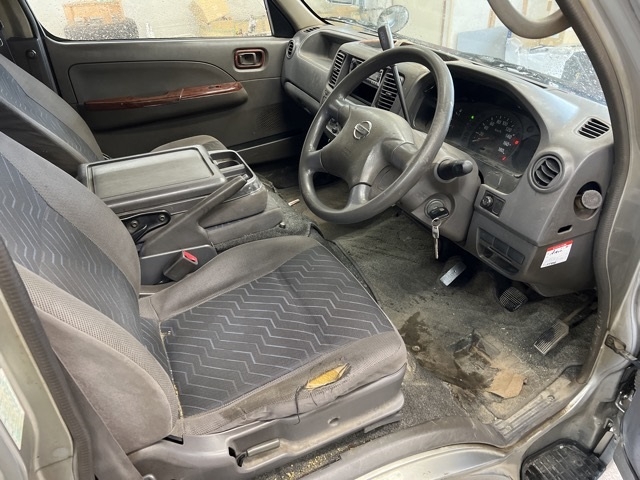 NISSAN CARAVAN