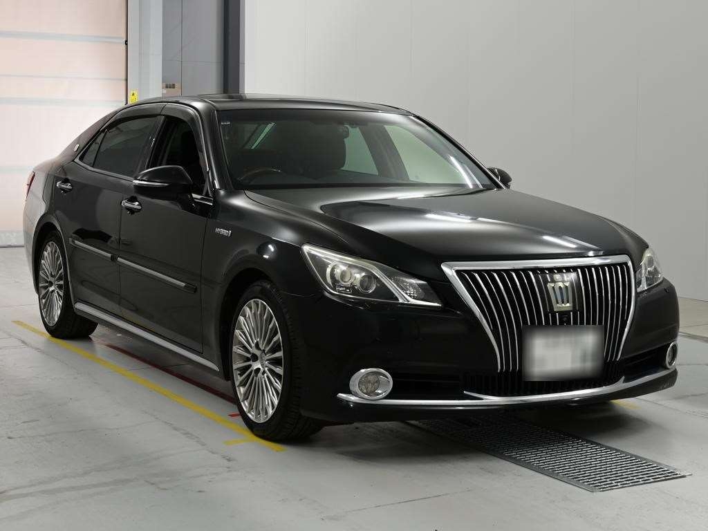 TOYOTA CROWN MAJESTA