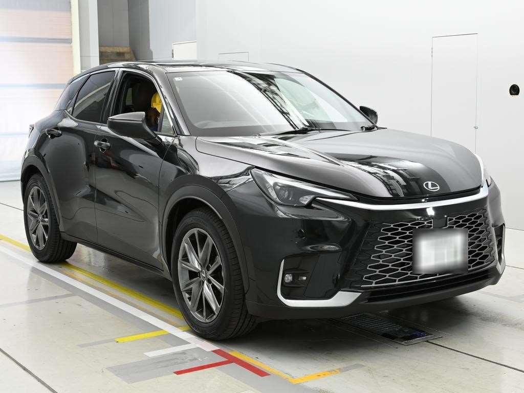LEXUS LBX