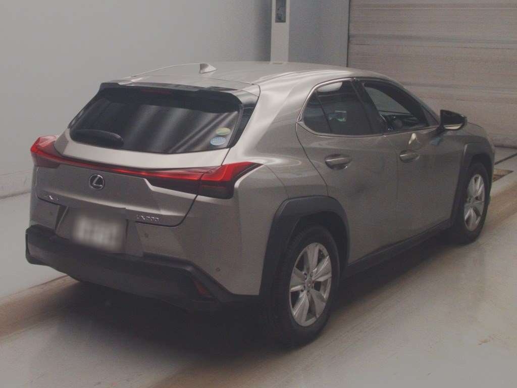 LEXUS UX200