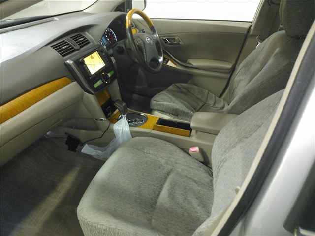 TOYOTA PREMIO