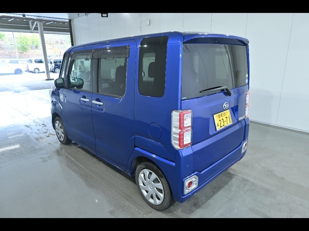 DAIHATSU WAKE
