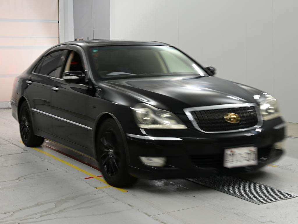 TOYOTA CROWN MAJESTA