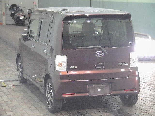 DAIHATSU MOVE CONTE
