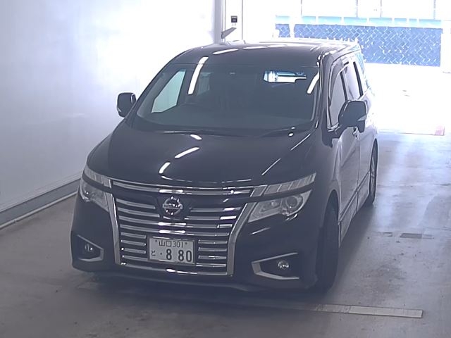 NISSAN ELGRAND