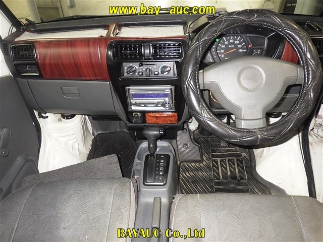 NISSAN CLIPPER