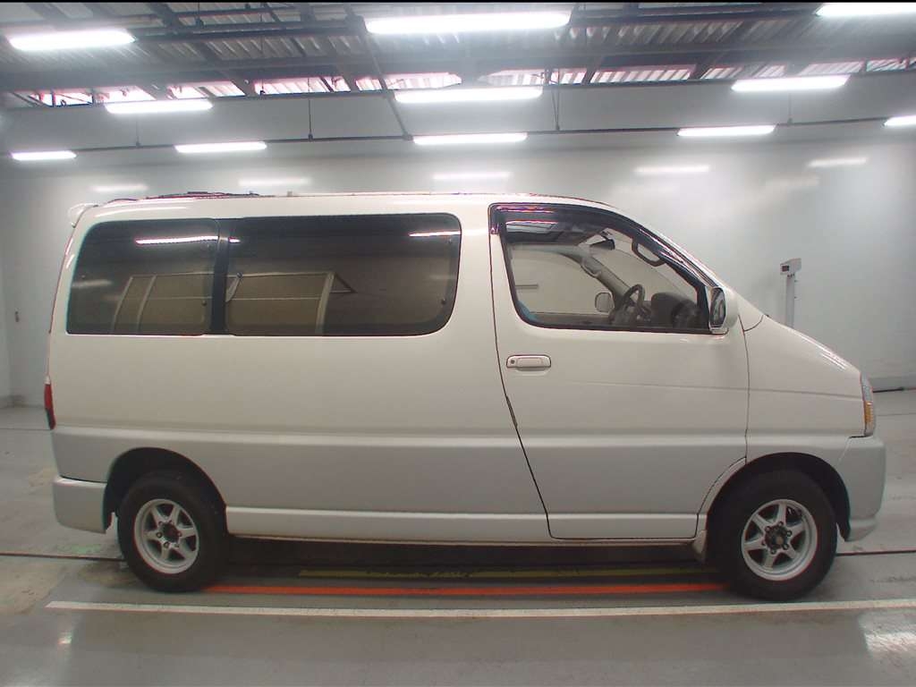 TOYOTA REGIUS