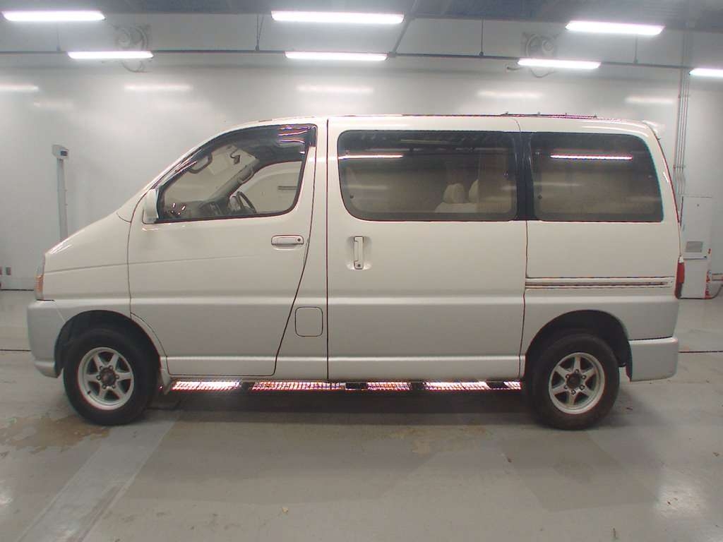 TOYOTA REGIUS