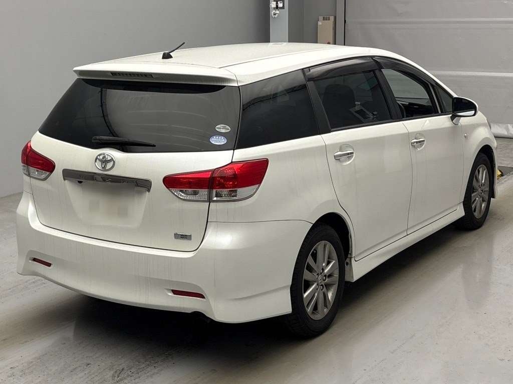 TOYOTA WISH