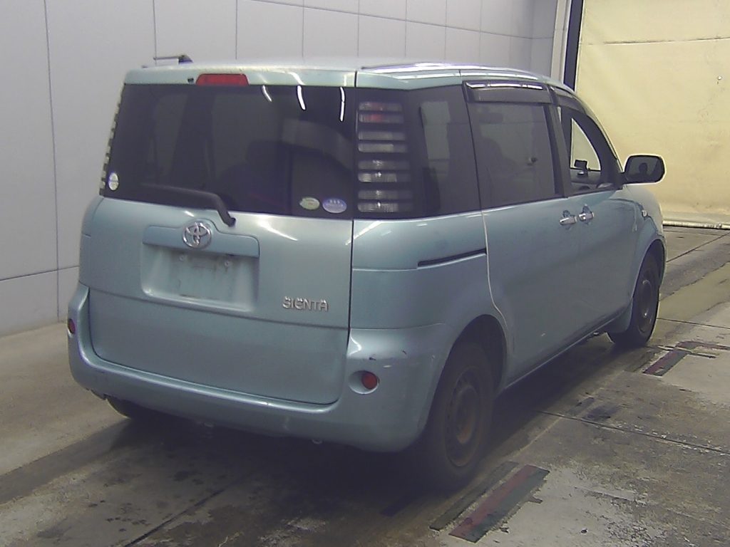 TOYOTA SIENTA