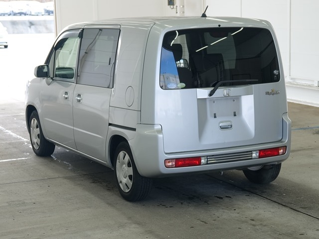 HONDA MOBILIO SPIKE