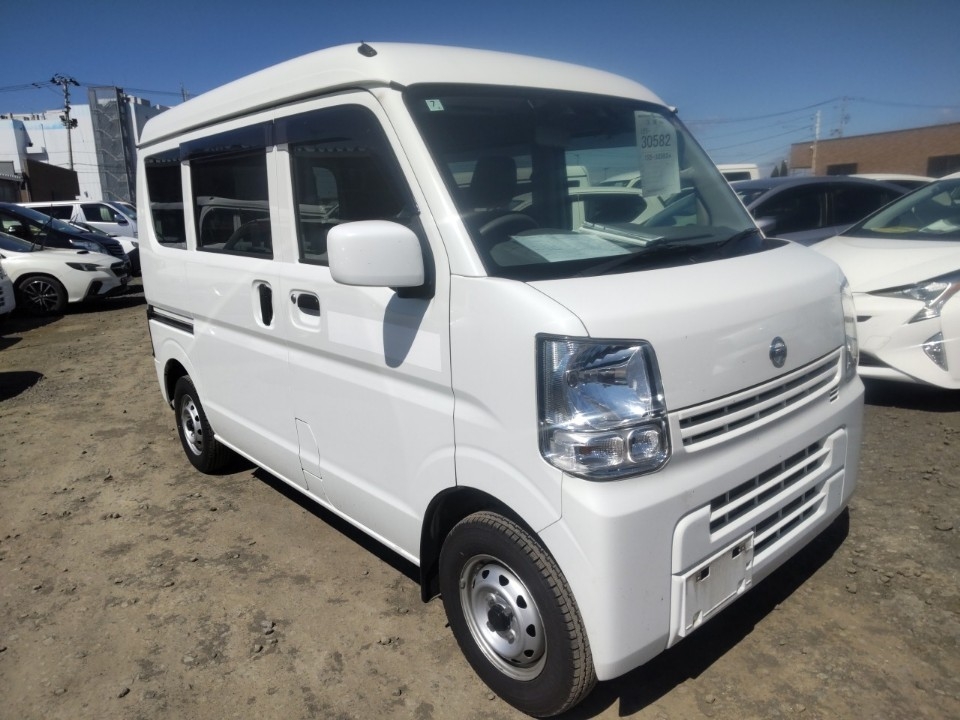 NISSAN NV100 CLIPPER