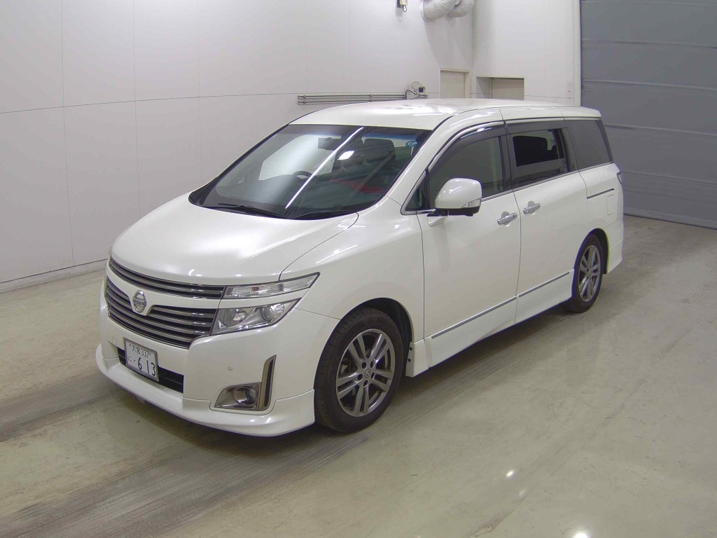 NISSAN ELGRAND