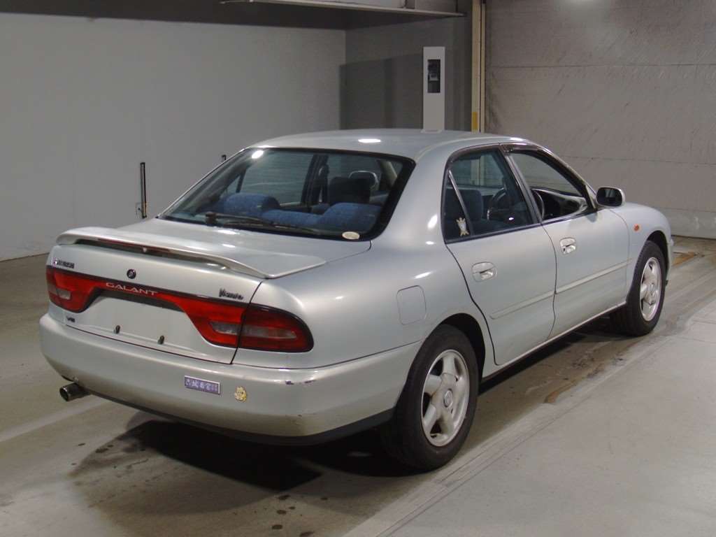 MITSUBISHI GALANT