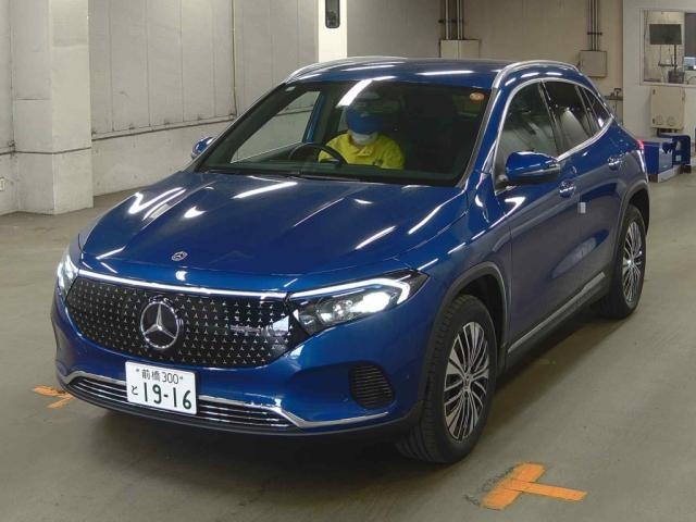 MERCEDES-BENZ EQA