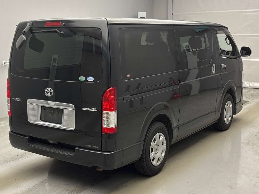 TOYOTA REGIUS ACE