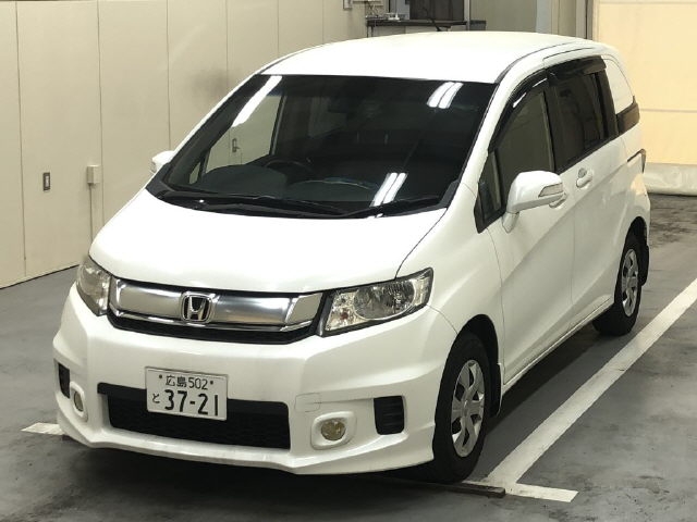 HONDA FREED SPIKE