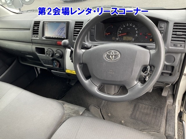 TOYOTA REGIUS ACE